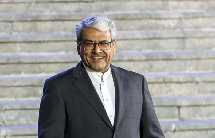 تکذیب گمانه زنی های رسانه ای از سوی دبیر هیات دولت 2 به روز چی | رتبه 1 مطالب جالب و خواندی