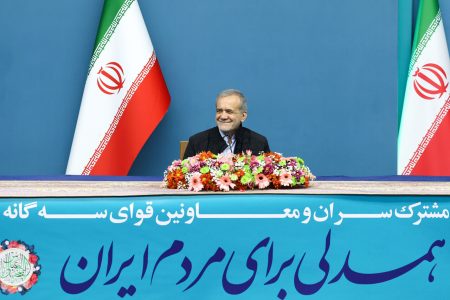 همه باید خدمتگزار مردم باشیم/ ضرورت اجتناب از هرحرکتی که مردم را عصبانی می کند 1 به روز چی | رتبه 1 مطالب جالب و خواندی