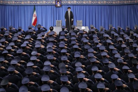 دیدار جمعی از فرماندهان نیروی هوایی و پدافند هوایی ارتش با رهبر انقلاب 7 به روز چی | رتبه 1 مطالب جالب و خواندی