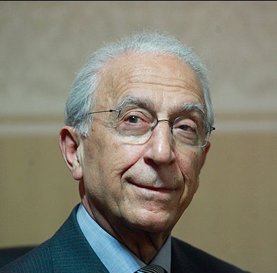 "رازهای موفقیت پروفسور سمیعی؛ نگاهی به زندگی پرافتخار جراح مغز و اعصاب" 5 به روز چی | رتبه 1 مطالب جالب و خواندی