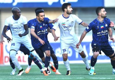 "حماسه‌ای در زمین: استقلال خوزستان با درخشش بی‌نظیر مقابل گلگهر سیرجان!" 1 به روز چی | رتبه 1 مطالب جالب و خواندی