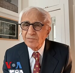 "زندگی و دستاوردهای کامبیز آتابای: از تاثیر بر فرهنگ تا نوآوری‌های هنری" 2 به روز چی | رتبه 1 مطالب جالب و خواندی