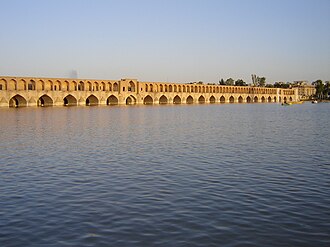 زاینده‌رود: جاری‌ترین زندگی در دل کویر ایران 1 به روز چی | رتبه 1 مطالب جالب و خواندی
