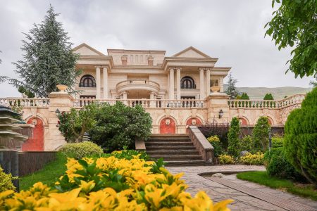 "ماجراجویی در ویلای لوکس اکبر رحیمی: تجربه‌ای ناب در قلب چای دبش" 1 به روز چی | رتبه 1 مطالب جالب و خواندی