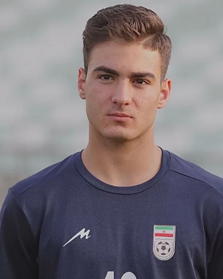 "کسری طاهری: طلوع یک ستاره تازه در آسمان هنر و موسیقی" 6 به روز چی | رتبه 1 مطالب جالب و خواندی