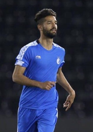 "آرمین سهرابیان: ستاره جوانی که دنیای موسیقی را با صدایش تسخیر کرد!" 1 به روز چی | رتبه 1 مطالب جالب و خواندی