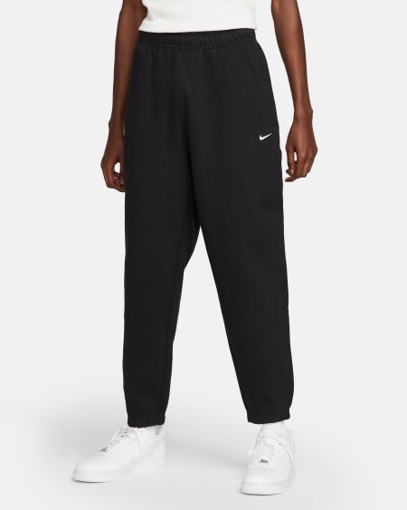 پانتالون فلیس مردانه Nike Solo Swoosh؛ گزینه ایده‌آل برای سبک و راحتی 2 به روز چی | رتبه 1 مطالب جالب و خواندی