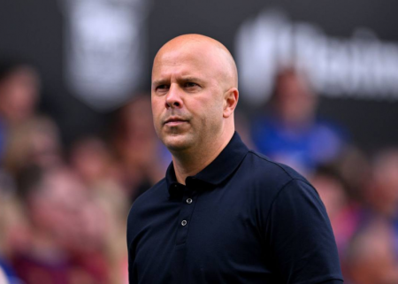 "آرنه اشلوت: سفر به دنیای دغدغه‌ها و خلاقیت‌های نوین" 3 به روز چی | رتبه 1 مطالب جالب و خواندی