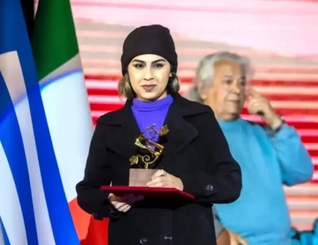 "سارینا رزاق مرندی: سفر به دنیای نوآوری‌های دیجیتال و اثری ماندگار در هنر معاصر" 2 به روز چی | رتبه 1 مطالب جالب و خواندی