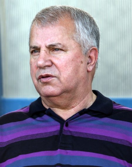 «علی پروین: اسطوره‌ای در میادین و قلب‌ها؛ نامی که همیشه زنده است!» 5 به روز چی | رتبه 1 مطالب جالب و خواندی