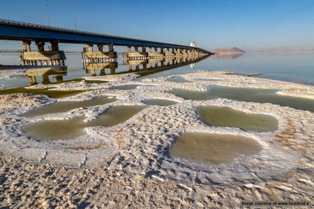 "رازهای ناشنیده دریاچه ارومیه: از افسانه‌ها تا احیای دوباره" 1 به روز چی | رتبه 1 مطالب جالب و خواندی